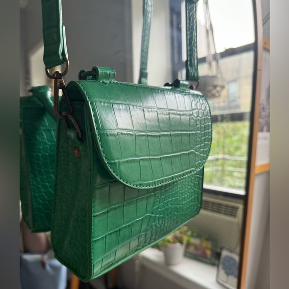 Amazon The Drop Diana Top Handle Crossbody Bag - Picture 3 of 5